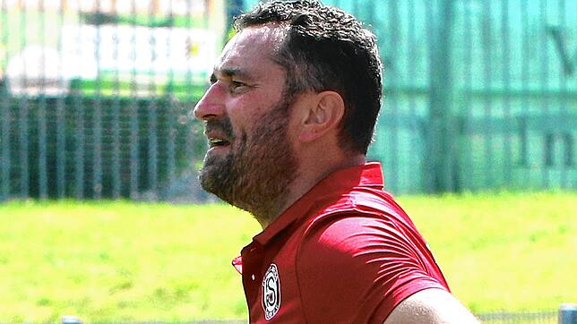 Adnan Sijaric, Trainer FC RW Salem, sah seine Elf einen überzeugenden 6:0-Erfolg über den SV Orsingen-Nenzingen einfahren.