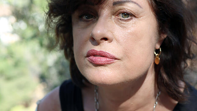 Uschi Obermaier in Topanga Canyon, östlich von Malibu. Kalifornien hat sie verlassen, weil die ständigen Waldbrände in diesem ...