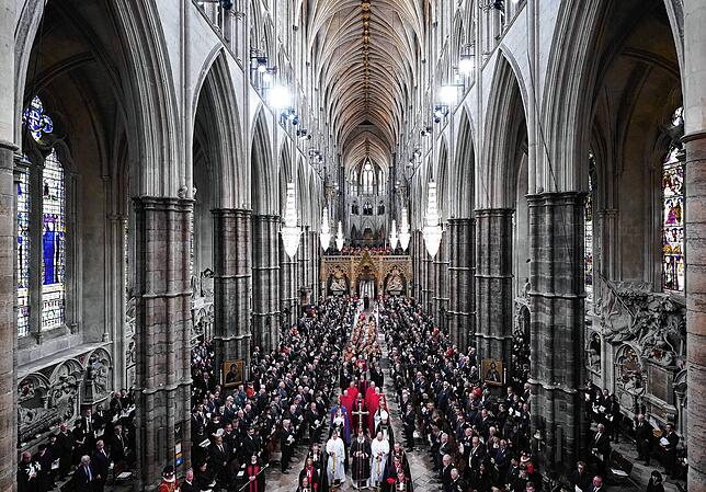 2000 Gäste nahmen an einem einstündigen Gottesdienst in Westminster Abbey teil.