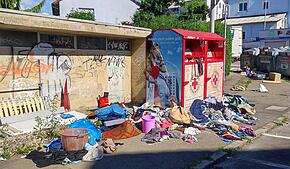 Dieser Anblick wiederholte sich Woche für Woche in der Karl-Marx-Straße in VS-Schwenningen. Hier wurden die Container nun abgezogen.