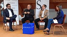 Bei einer Podiumsdiskussion stehen die Hohentengener Bürgermeisterkandidaten Peter Schanz und Jürgen Wiener sich den Fragen von ...