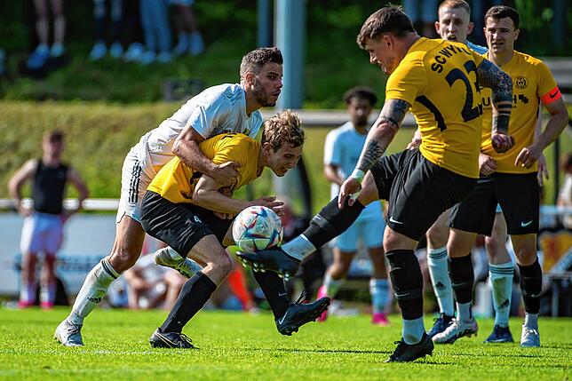 Bild 1: SV 08 Laufenburg kassiert 2:4-Niederlage gegen den SC Wyhl &ndash; und wir haben Bilder!