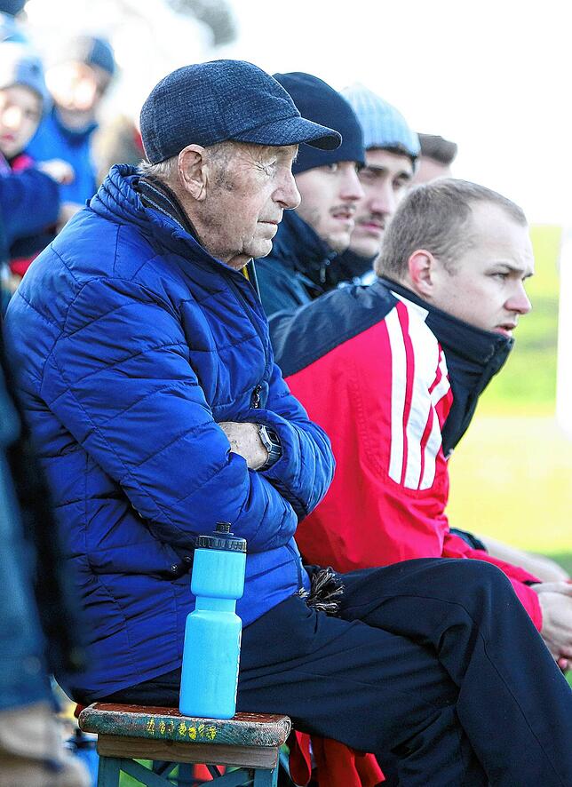 Bild 6: SG BAT/Kreeenh.-L. holt sich einen Punkt gegen SC Markdorf. Wir haben die besten Bilder!