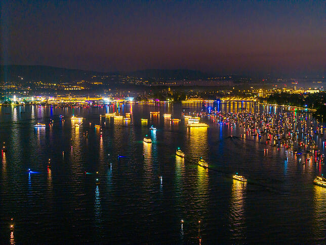 Bild 21: Wow! So atemberaubend schön ist das Feuerwerk 2025 beim Konstanzer Seenachtfest