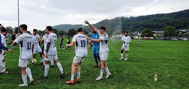 Bild 8: SV BW Murg jubelt Ligaverbleib und SV Herten verabschiedet Eschbach-Brüder – wir haben Bilder!
