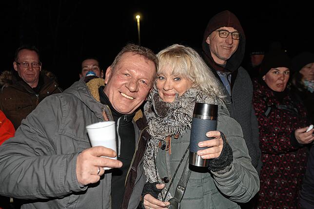 Bild 5: In Konstanz erwacht die Fasnacht 2025: Riedhexen und Schneeschreck tanzen durch den Wald