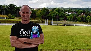 Noch steht Alexander Maier auf einem leeren Gelände des Megaevent Parks in Aach, doch bald gehen die Aufbauarbeiten los und dann werden ...