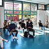 32 junge Männer und Frauen haben ihr Studium an der Physiotherapieschule begonnen. Das Bild zeigt die Studenten bei der ...