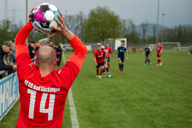 Bild 6: FC 08 Bad Säckingen feiert glücklichen 2:0-Derbysieg beim SV Obersäckingen &ndash; und wir haben Bilder!