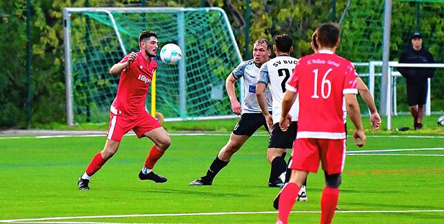 Bild 9: SV Buch besiegt Aufsteiger SG Weilheim/Gurtweil knapp mit 2:1 – und wir haben Fotos!