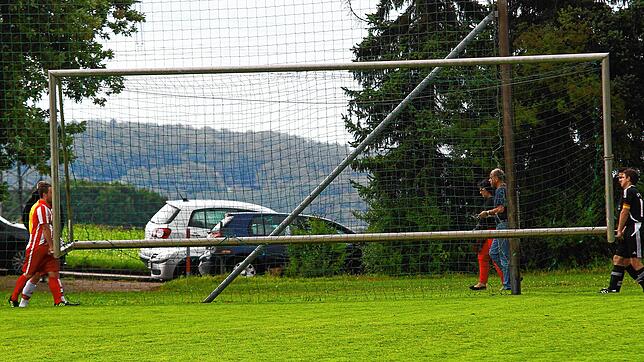 Aus und vorbei im Regio-Fußball: Die wegen der weltweiten Corona-Pandemie unterbrochene Saison 2019/20 wird nach dem Beschluss des ...