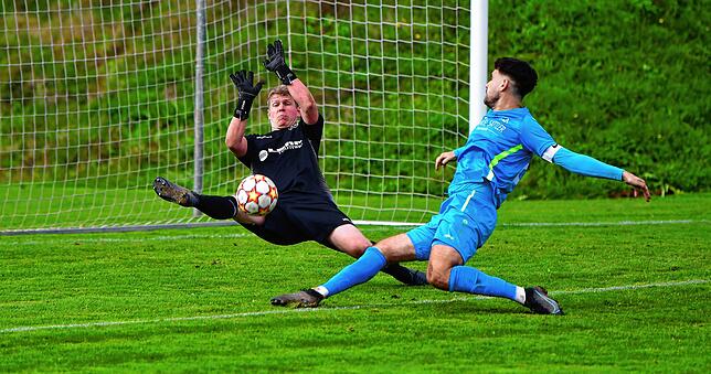 Bild 4: FC Schönau erkämpft sich ein 1:1 beim SV Buch &ndash; und wir haben Bilder!