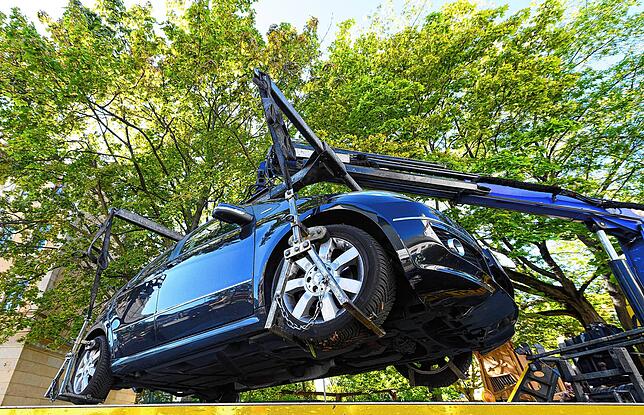 Wer sein Auto widerrechtlich auf Privatparkplätzen abstellt, muss in VS nun verstärkt damit rechnen, abgeschleppt zu werden.