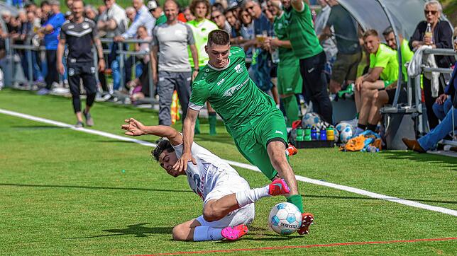 Bild 1: SV Rheintal und FC Erzingen trennen sich 2:2 – wir haben Fotos!
