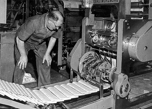 Der SÜDKURIER läuft über die Druckmaschine.