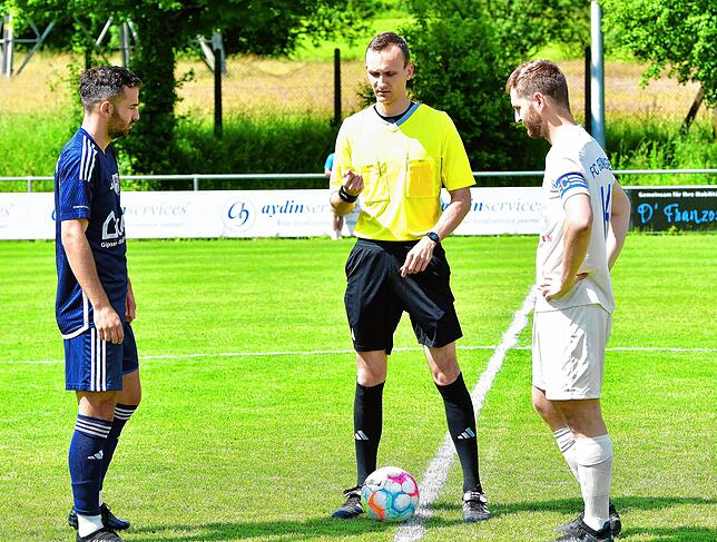 Bild 3: SV Blau-Weiß Murg besiegt den FC Erzingen mit 4:0 – und wir haben Bilder!