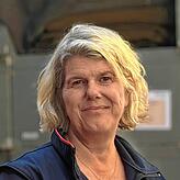 „Die Bewohner können in der Pflege-WG gärtnern, auch im Rollstuhl. Und wer beim Kochen helfen möchte, darf und soll das auch gern tun“, ...