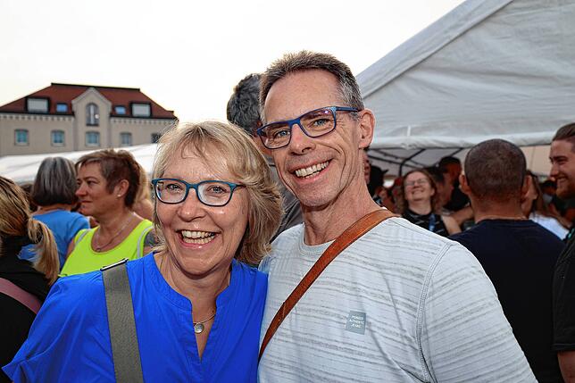 Bild 21: Zahlreiche Besucher lockt das Staader Hafenfest 2025 ans Bodenseeufer