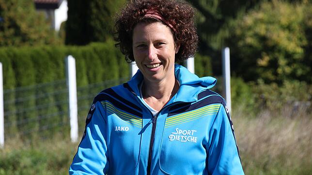 Vor vier Jahren erkrankte Daniela Dittmann aus Mengen an Brustkrebs. Sie geht offen mit ihrer Erkrankung um. Sport und Bewegung spielen ...