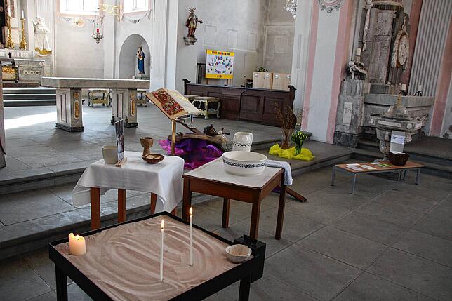 Anstatt gemeinsam das wichtigste Fest der Christen zu feiern, können die Gläubigen individuell die Kirchen besuchen, beten und Kerzen ...