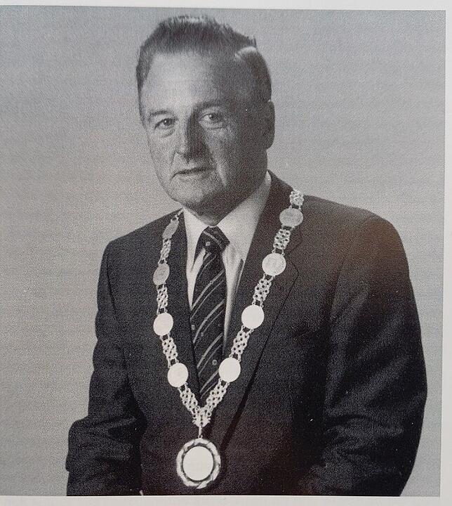 Karl Sternadl war von 1975 bis 1980 Bürgermeister von Ühlingen-Birkendorf und zuvor von Ühlingen mit den Ortsteilen Hürrlingen, ...