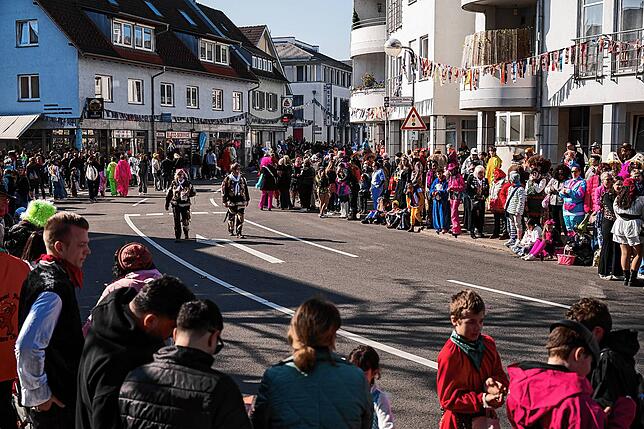 Bild 17: Unvergessliche Bilder vom Rosenmontagsumzug in Gottmadingen: So bunt war die Fasnacht 2025!