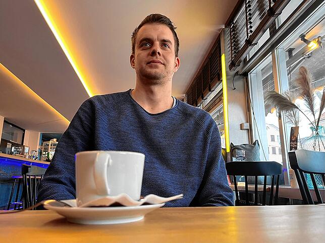 Kaffeepause! Der gelernte Koch ist inzwischen als Groß- und Einzelhandelskaufmann tätig.