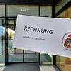 Die Gebühren für das Pflegeheim werden doch nicht sofort erhöht. Der Stiftungsrat möchte erst eine Weile die Entwicklung am neuen ...