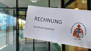 Die Gebühren für das Pflegeheim werden doch nicht sofort erhöht. Der Stiftungsrat möchte erst eine Weile die Entwicklung am neuen ...
