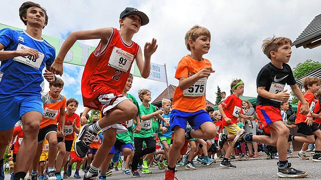 Start der Schüler beim Schienerberglauf im vergangenen Jahr: Am Sonntag, 29. Juni, ist es erneut soweit. Dann starten die Läufer ab 11 ...