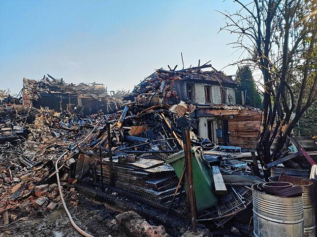 Ein Bild der Zerstörung: Das Wohnhaus am Tag nach dem Brand.
