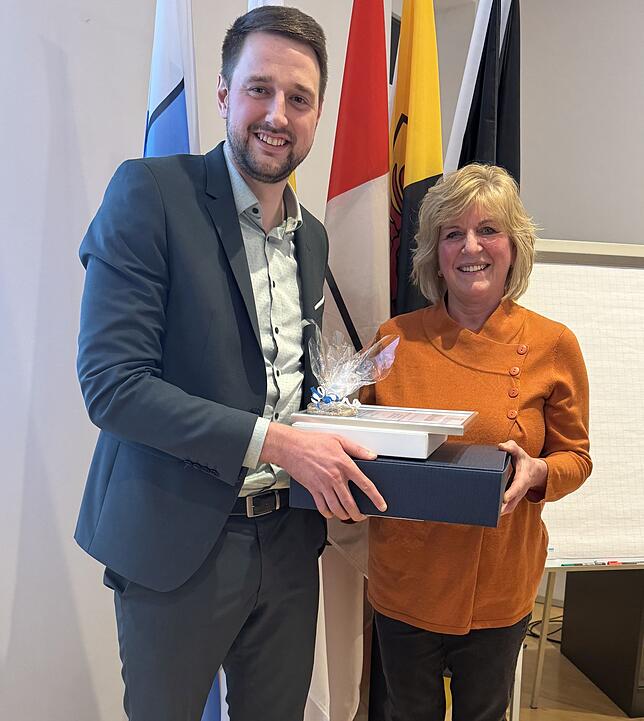 Kerstin Skodell mit Hüfingens Bürgermeister Patrick Haas.