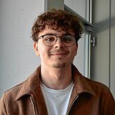 Der 19-jährige Henry Borkenhagen hofft auf ein gutes Ergebnis seiner Klausur.