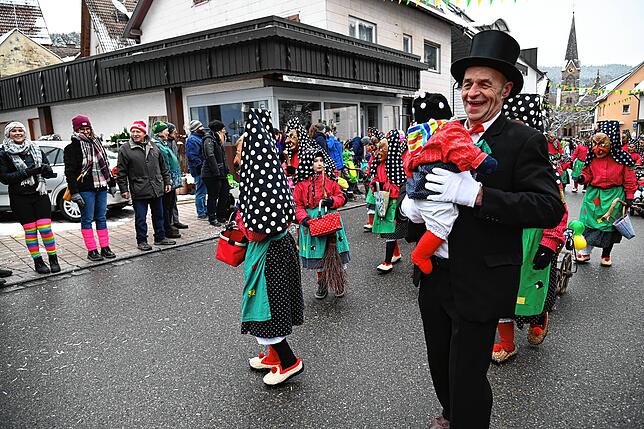 Bild 12: 50+1 Jahre Narrengilde Pfrieme-Stumpe Tennenbronn Kinderumzug