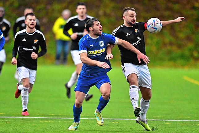 Bild 12: SV 08 Laufenburg sichert ein 1:1 gegen FC Waldkirch &ndash; und wir haben die Bilder!