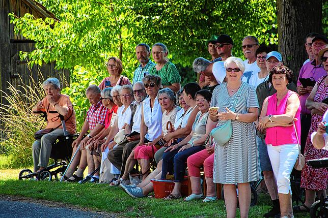 Bild 14: Dorf-Musik-Fest und Bezirksmusikfest in Menningen