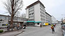 Hier in der Bücklestraße herrscht schon Leben. Auf dem Gelände hinter dem Gebäude gibt es noch viel freie Fläche, die &ndash; vor allem ...