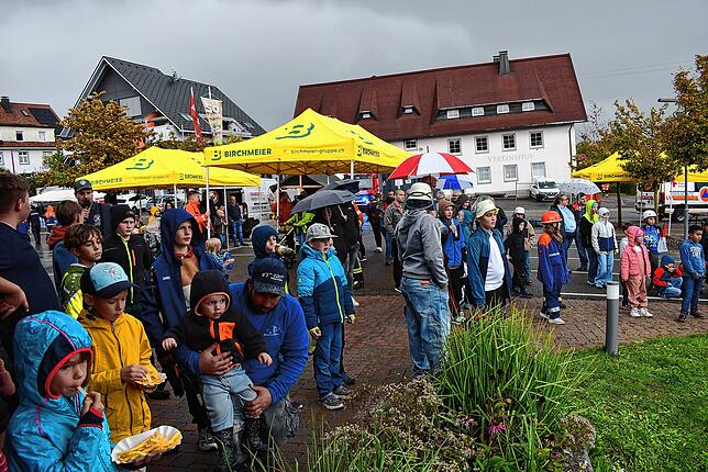 Bild 17: Feuerwehrabteilung Birkendorf: Vierter Aktionstag des Rettungswesens mit buntem Programm