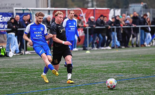 Bild 3: Unsere Bildergalerie vom Landesliga-Spitzenspiel zwischen dem FC Radolfzell und dem FC Pfaffenweiler