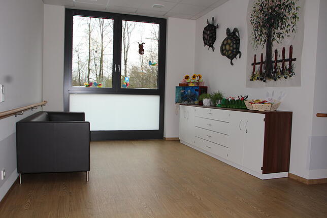 Bild 3: Das neue Wohnzimmer der Rotachgemeinde: So sieht es in der Bildungs-, Begegnungs- und Förderstätte "Haus am Teuringer" aus