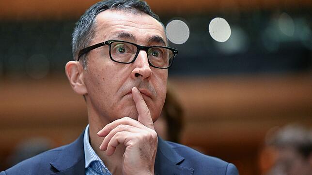 Soll am Samstag offiziell zum Spitzenkandidaten der Grünen für die nächste Landtagswahl gekürt werden: der ehemalige ...