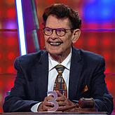 Das Fernsehen ließ ihn nie ganz los, Medienpräsenz störte ihn nie: Carlo Karrenbauer, hier bei einer Rateshow im SWR-Fernsehen, fühlte ...