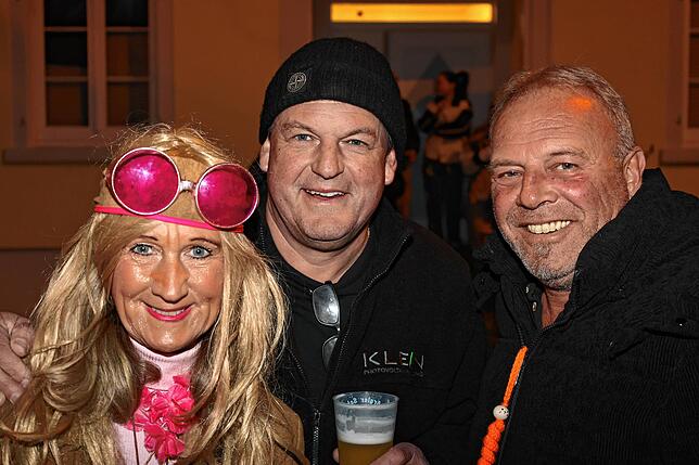 Bild 34: Fasnacht 2025 in Konstanz: So erlebt der Stephansplatz das flammende Spektakel