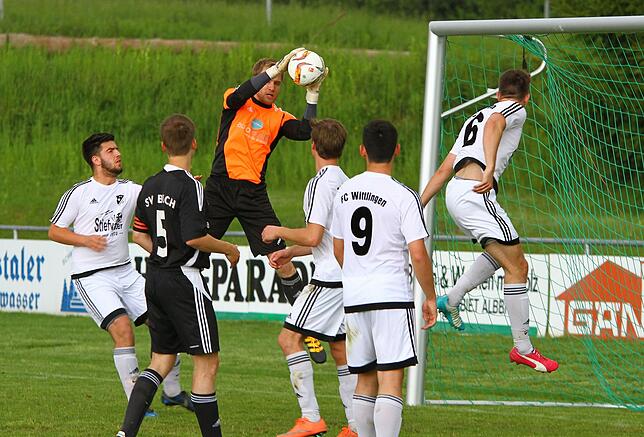 Alles im Griff: Simon Eckert beim Spiel gegen den FC Wittlingen vor zwei Jahren.