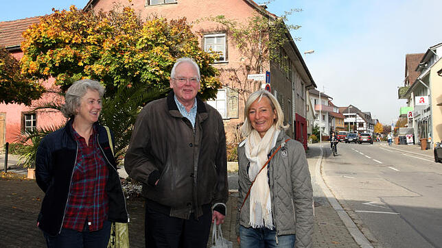 Der Arbeitskreis soziales Miteinander – hier die Ortschaftsräte (von links) Karin Müller, Wolfgang Flick und Brigitte Fuchs – hat ...