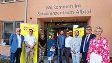 Stefan Kaiser, Amtskollege Ulrich Krieger, Hauswirtschaftsleiterin Martina Schneider, Sabine Wölfle, Patrick Scholder, ...