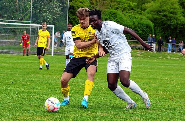 Bild 9: SV Denkingen gewinnt Spitzenspiel beim SC Markdorf. Wir waren mit der Kamera dabei!