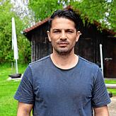 Ali Günes, Trainer des TSV Singen und Ex-Profi u.a. beim SC Freiburg sowie Ex-Nationalspieler für die Türkei
