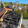 Ende April 2021. Ein Haus an der Kronenstraße hat gebrannt. Hartmut Schucker, Kommandant der Meersburger Feuerwehr, und Bürgermeister ...