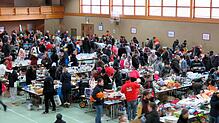 Die Stadthalle öffnet ihre Türen am Samstag, 22. März, um 9 Uhr. Die Schüler der Goldöschschule bieten bei der Gebrauchtwarenbörse ...
